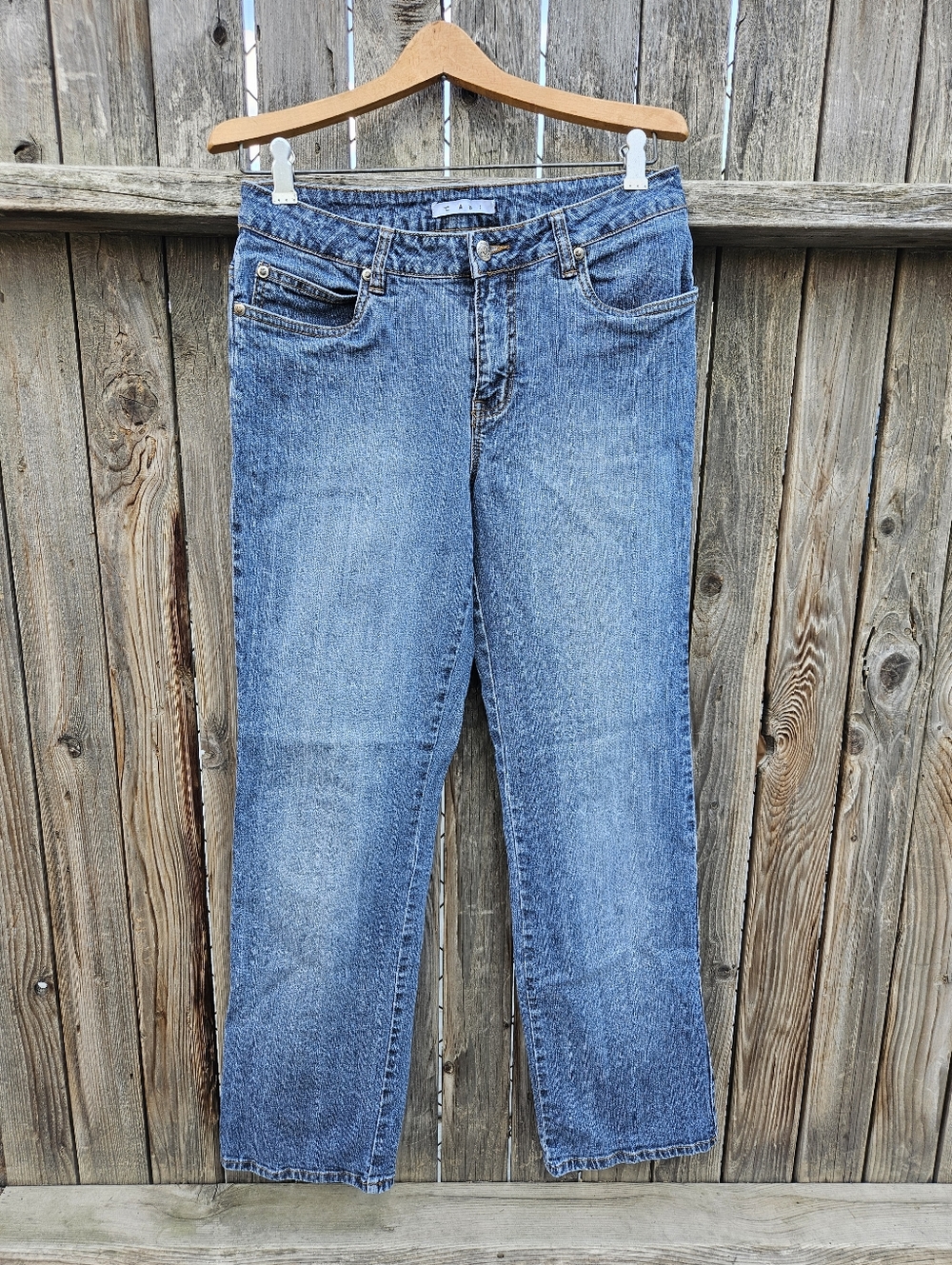 Classic Women's Blue Jeans - Comfortable Everyday Fit Size 8 - Picture 2 of 12